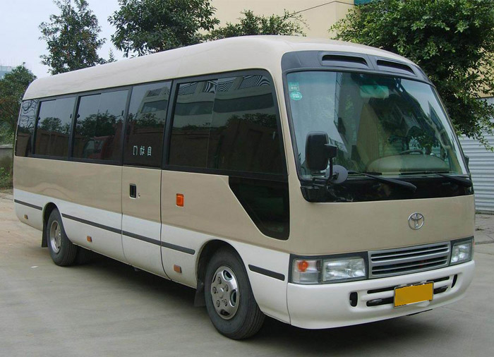 北京租賃中巴車要注意什么？北京中巴車租賃注意事項